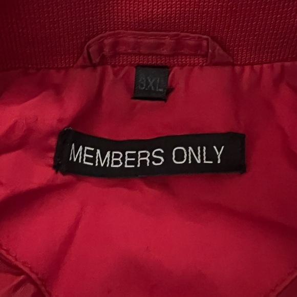 Red Jacket - Picture 2 of 4